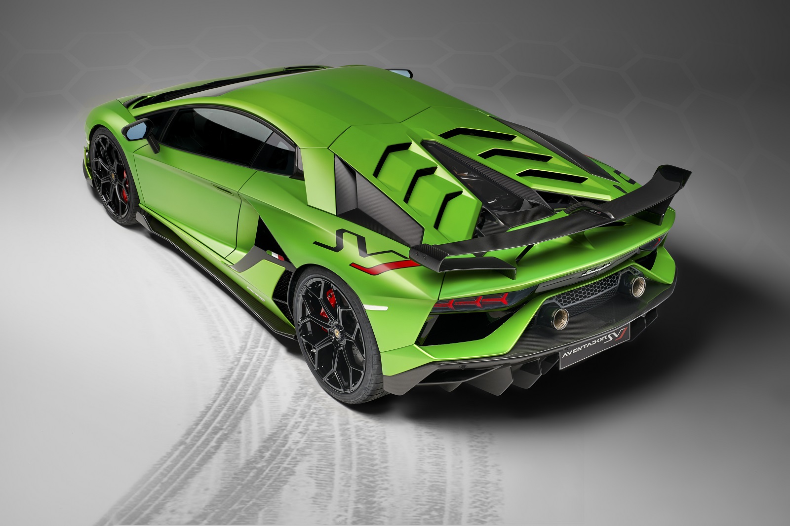 Lamborghini Aventador SVJ: Dynamic Launch in Portugal 